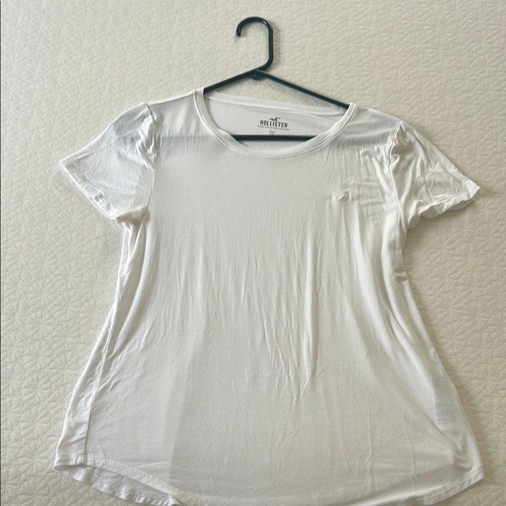 Hollister White Short Sleeve Relaxed T-Shirt